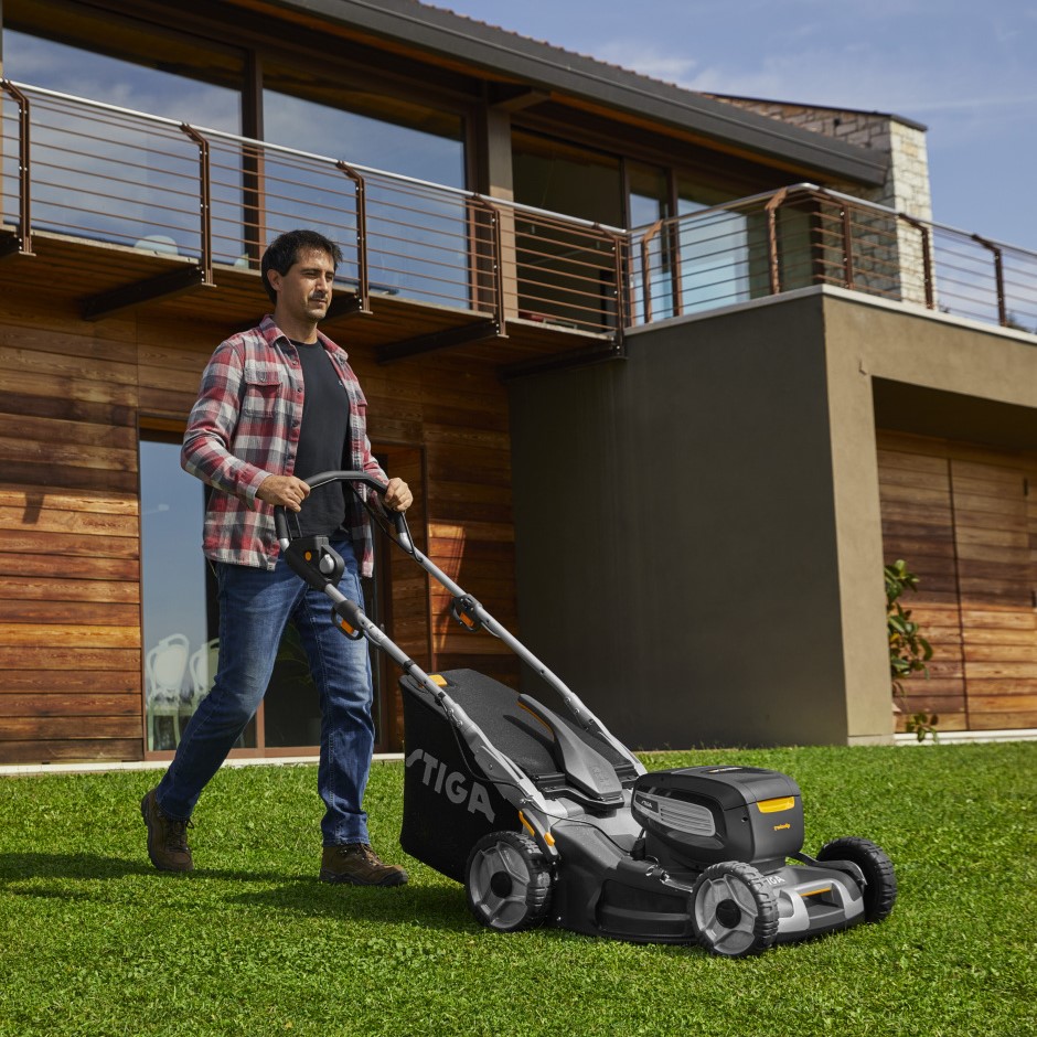 STIGA Battery Mowers
